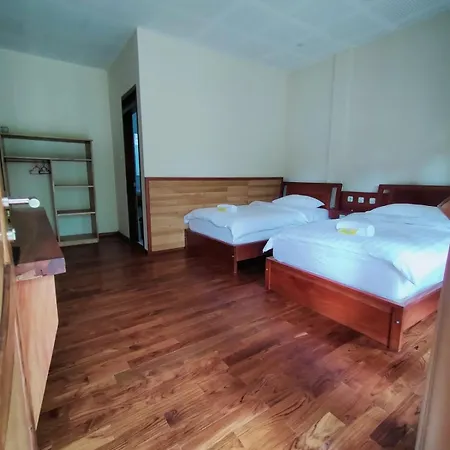Spring Hill Hotel Ruteng Exterior photo